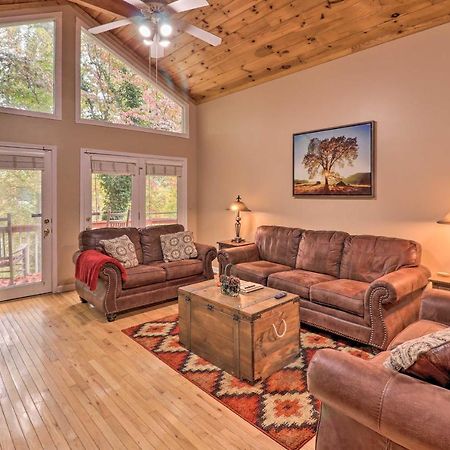 Rustic Red Cabin With Deck In Maggie Valley Club! Exterior foto