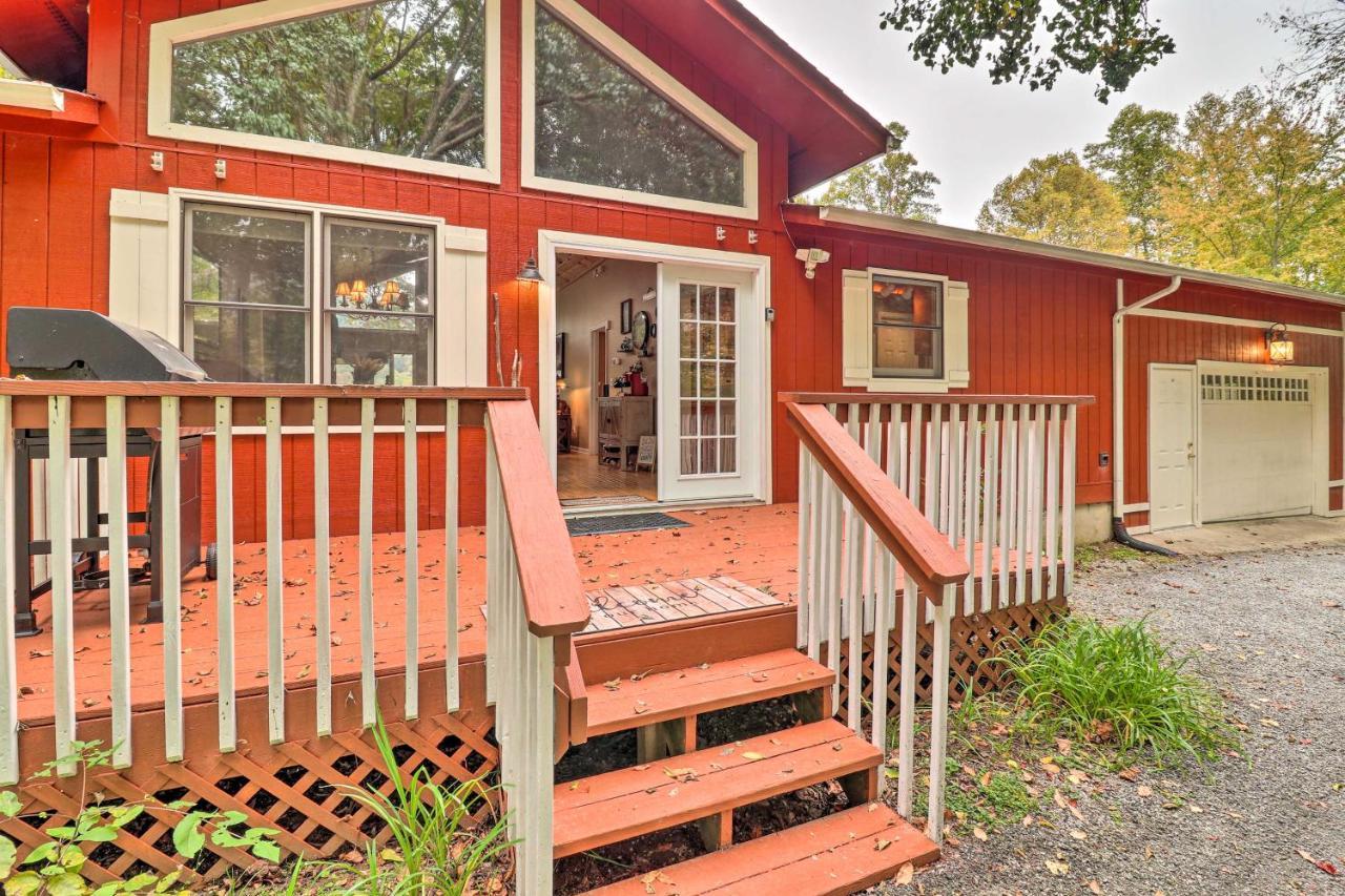 Rustic Red Cabin With Deck In Maggie Valley Club! Villa Exterior foto