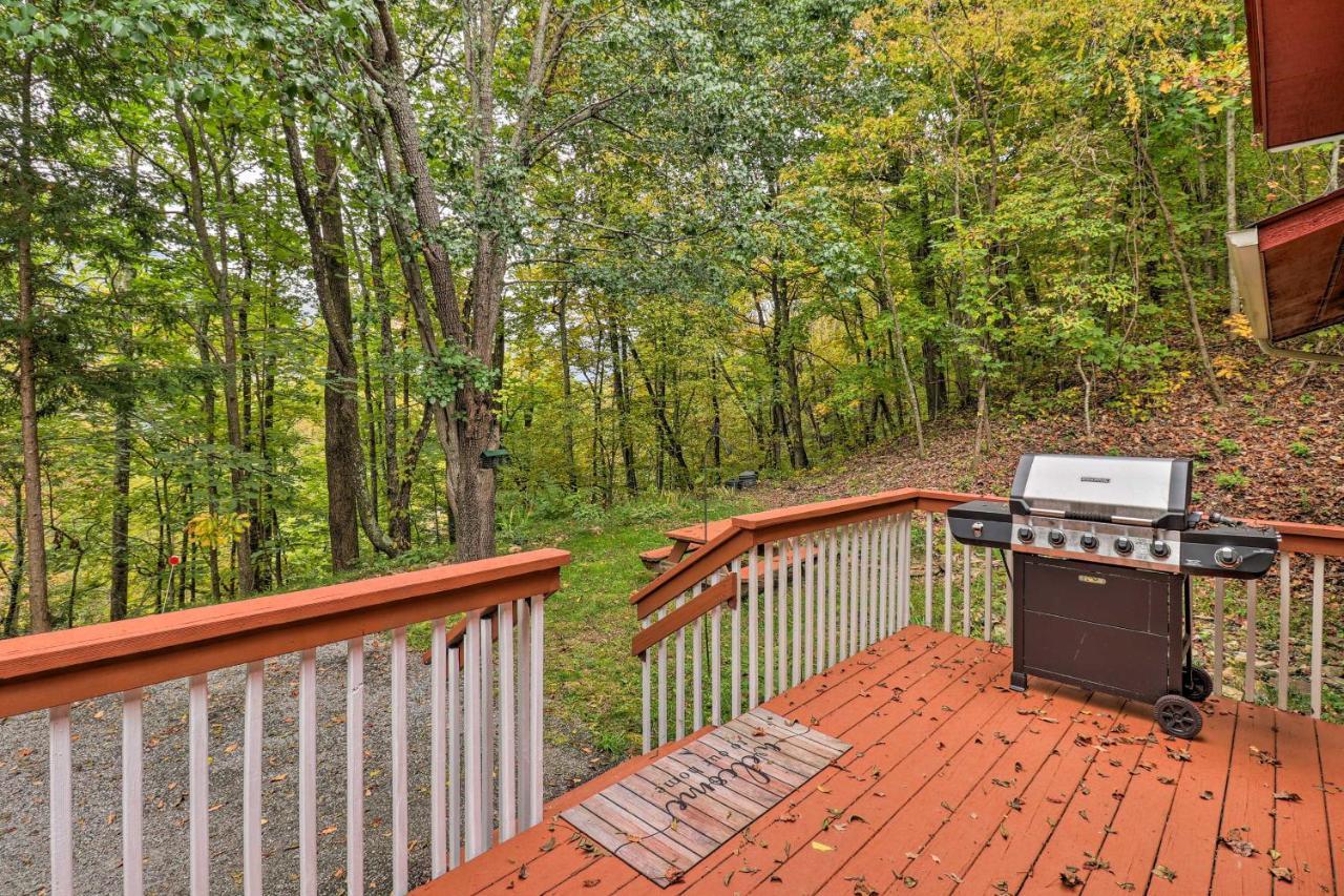 Rustic Red Cabin With Deck In Maggie Valley Club! Villa Exterior foto